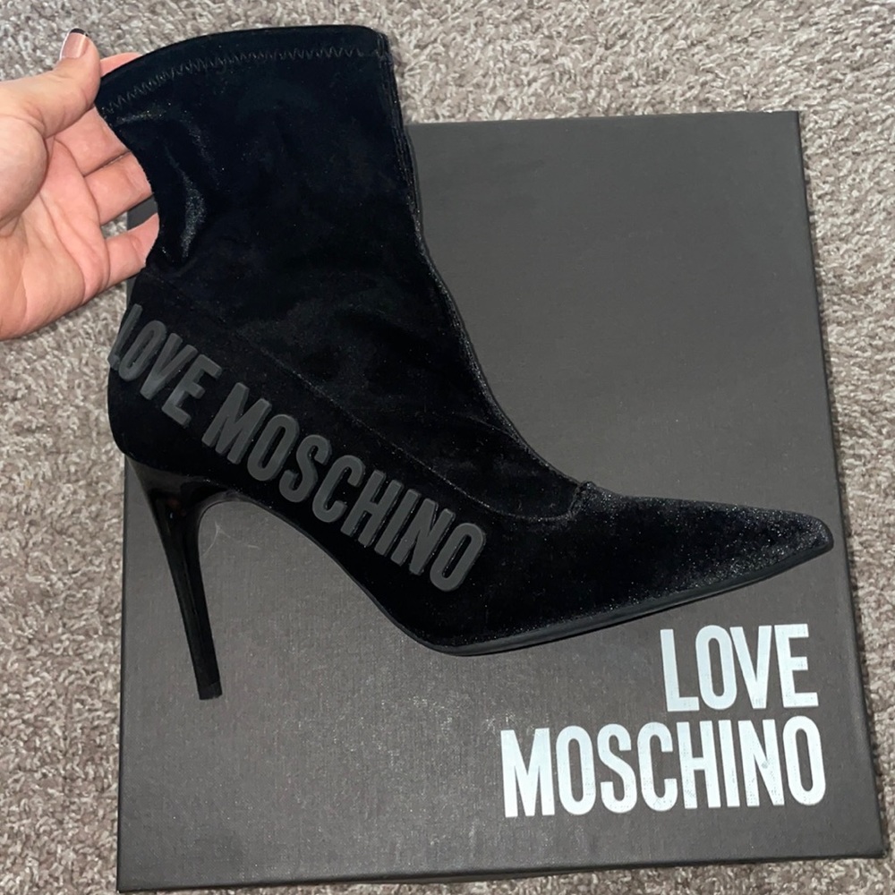 COPY - Brand new NWT MOSCHINO BOOTS BOOTIES heels shoes black authentic